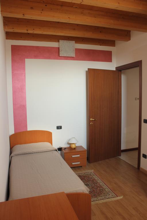 Apartments Le Zagare SantʼAmbrogio di Valpolicella Dış mekan fotoğraf